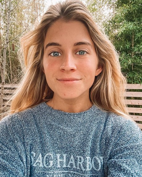 Naken läckt OnlyFans-bild av Alyse Parker
