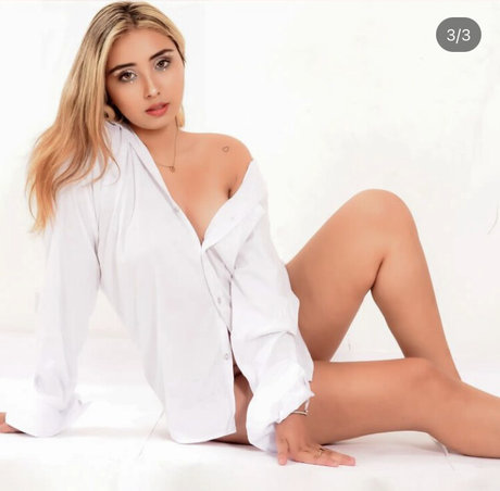 Naken lekkede OnlyFans-bilde av Shirley Gutierrez
