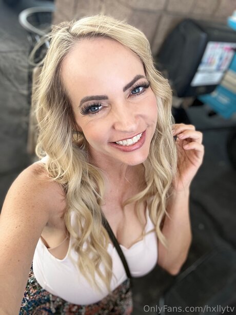 Hxllytv