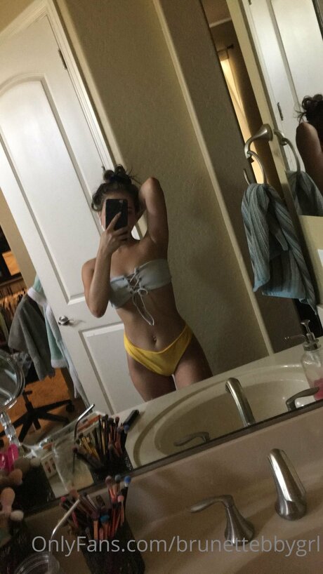 Photo nue de fuite OnlyFans de Brunettebbygrl