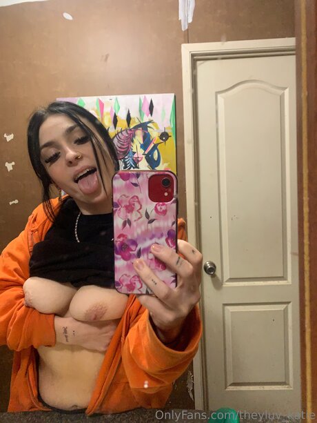 Theyluv Katie