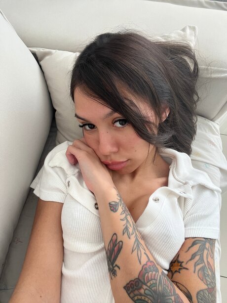 Foto desnuda filtrada de OnlyFans de Ninaneedsin