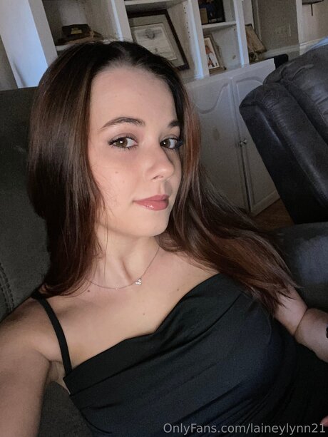 Laineylynn21 OnlyFans泄露裸照