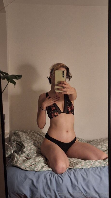 Naken läckt OnlyFans-bild av Spicyfitnesshtx