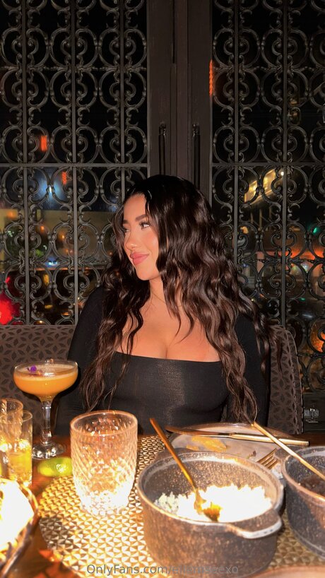 Naken läckt OnlyFans-bild av Elleluna