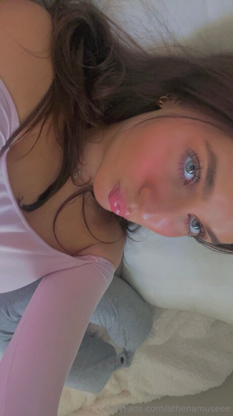 Nahá fotka uniklých OnlyFans od Itsellableu