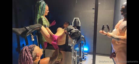 Photo nue de fuite OnlyFans de Mistressspankerella