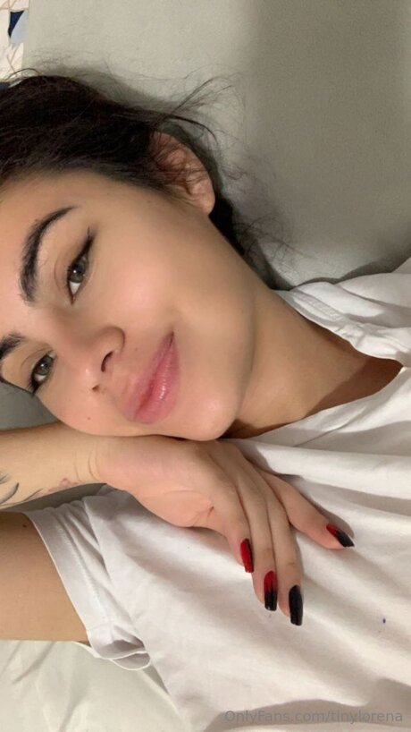 Nahá fotka uniklých OnlyFans od Tinylorena