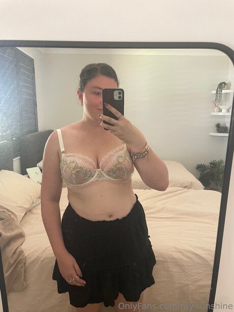 Foto di nudo di fuga di OnlyFans di Ray Sunshine