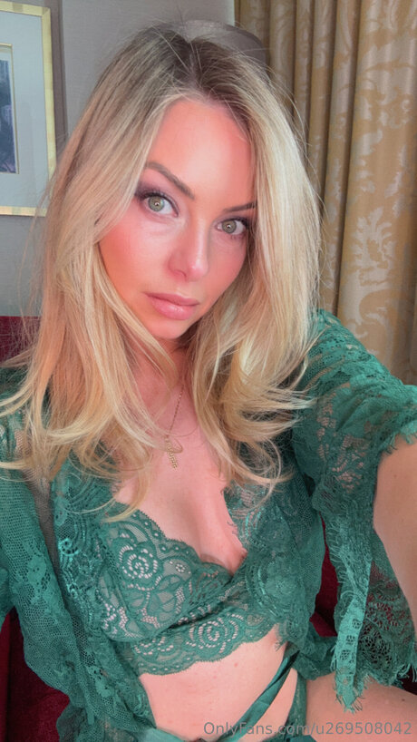 Foto nua vazada do OnlyFans de Missbehavin26