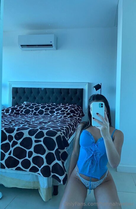 Hannahweber OnlyFans 유출 누드 사진