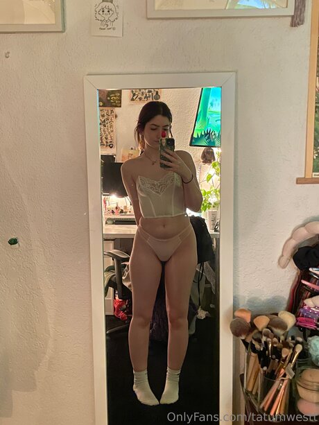 Naakte gelekte OnlyFans-foto van Tatumwestt