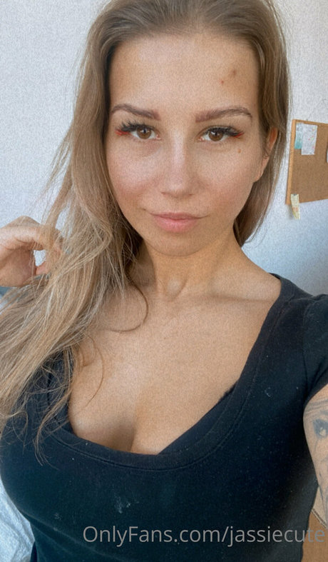 Jassiecute