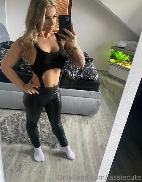 Jassiecute