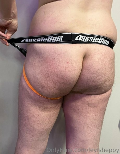 Alaston vuotanut OnlyFans-kuva Levisheppy