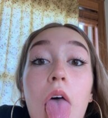 Nahá fotka uniklých OnlyFans od Lasmren Asmr