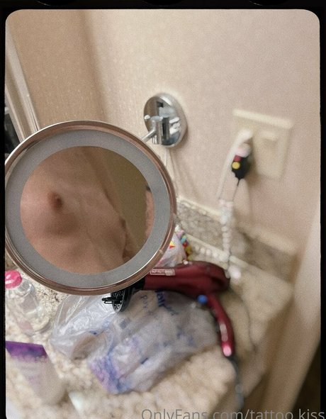 Tattookiss OnlyFans泄露裸照