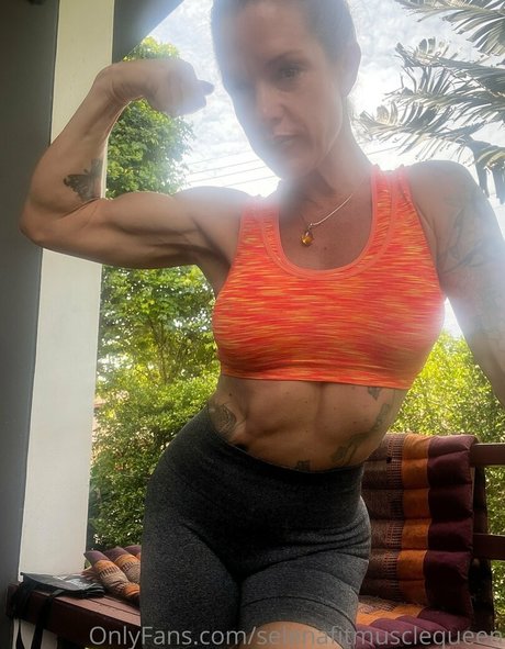Foto nua vazada do OnlyFans de Selenafitmusclequeen