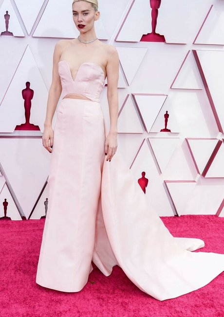 Vanessa Kirby
