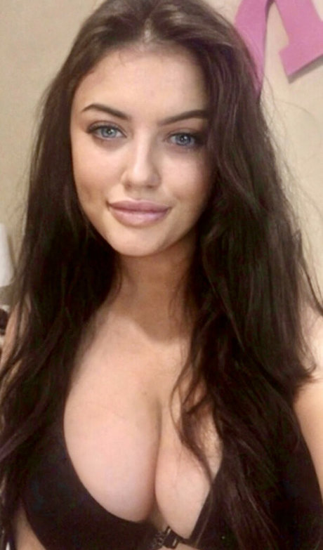 Foto nua vazada do OnlyFans de Urgrlkc