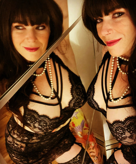 Nahá fotka uniklých OnlyFans od Yespleasegoddessof