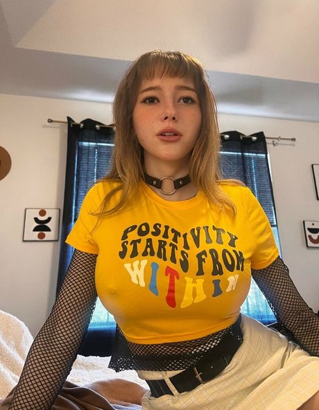 Naakte gelekte OnlyFans-foto van Zoe