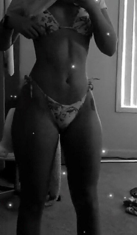 Nahá fotka uniklých OnlyFans od Alice Klomp