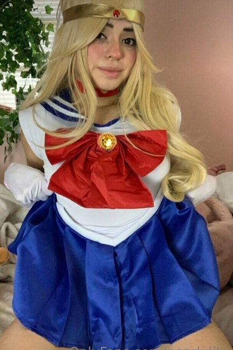 Pearlylily