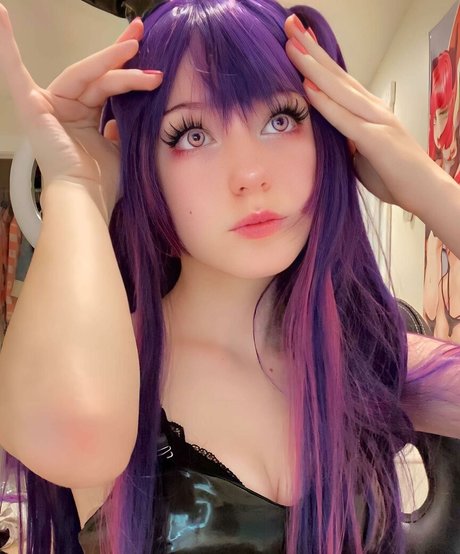 Foto di nudo di fuga di OnlyFans di Luxumine