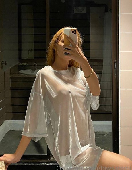 Biwsatomi OnlyFansリークヌード写真