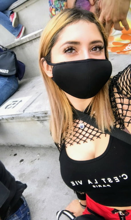 Alasti lekkinud OnlyFans-i pilt Vivi Alto
