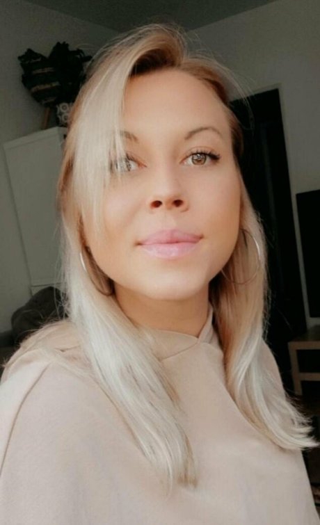 Nahá fotka uniklých OnlyFans od Benzpaula