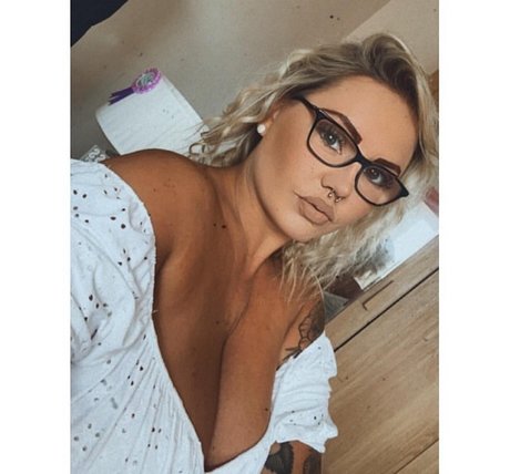 Nahá fotka uniklých OnlyFans od Roxanne Collacott