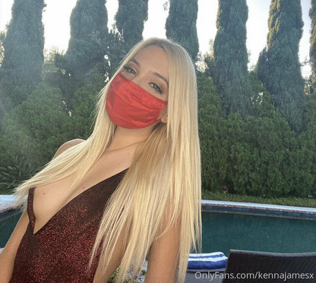 Naken lekkede OnlyFans-bilde av Kennajamesx