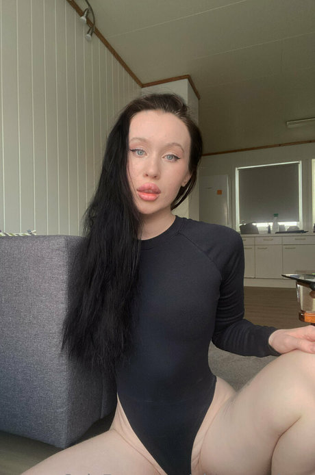 Nahá fotka uniklých OnlyFans od Olyacoralova