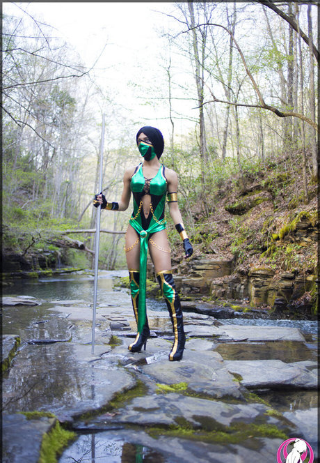 Domi Cosplay