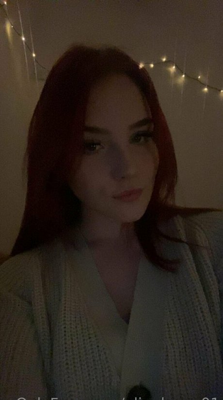 Nahá fotka uniklých OnlyFans od Alinaloveefree