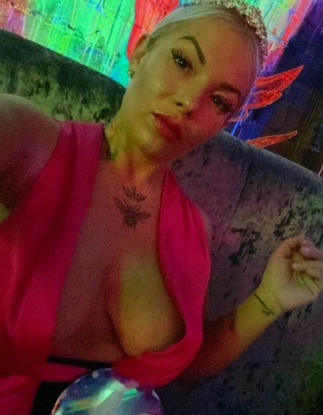 Alaston vuotanut OnlyFans-kuva Britishbethany