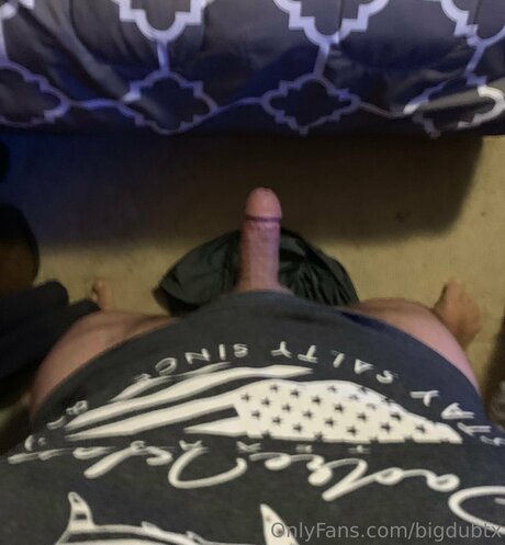 Alaston vuotanut OnlyFans-kuva Mr Bush