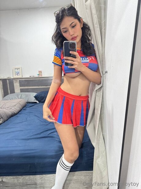 Nahá fotka uniklých OnlyFans od Ploytoy