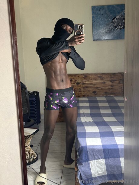 Nagie wyciekłe zdjęcie OnlyFans od Rushblack