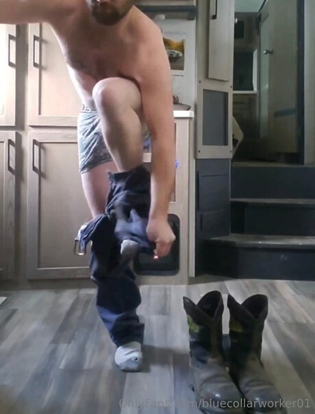 Foto desnuda filtrada de OnlyFans de Bluecollarworker01