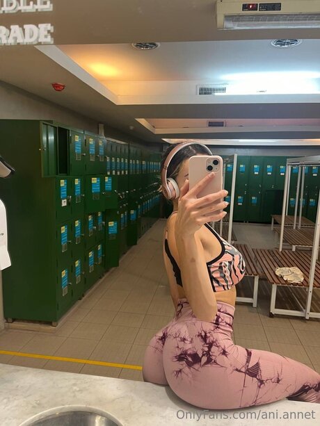 Foto nua vazada do OnlyFans de Ani Annet
