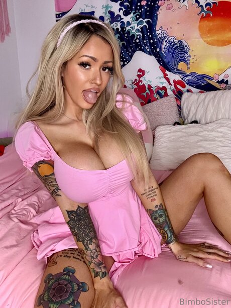 Обнаженная фотография утечки OnlyFans от Bimbowifey