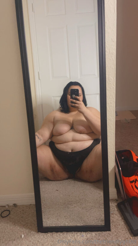 Nagie wyciekłe zdjęcie OnlyFans od Thefriendlygh0st
