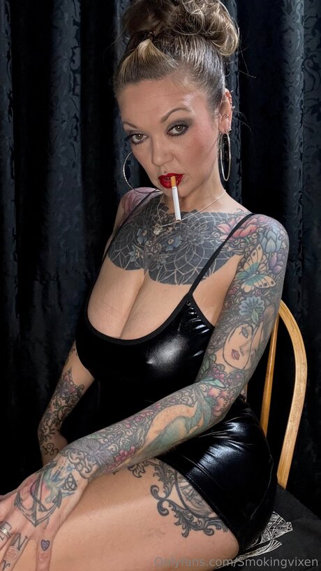 Nahá fotka uniklých OnlyFans od Smokingvixen