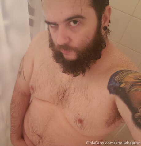 Nacktes geleaktes OnlyFans-Foto von Khalwheaton