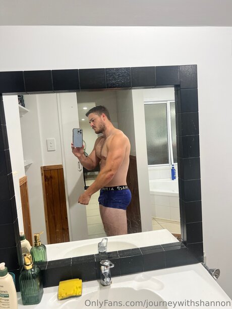 Nagie wyciekłe zdjęcie OnlyFans od Journeywithshannon