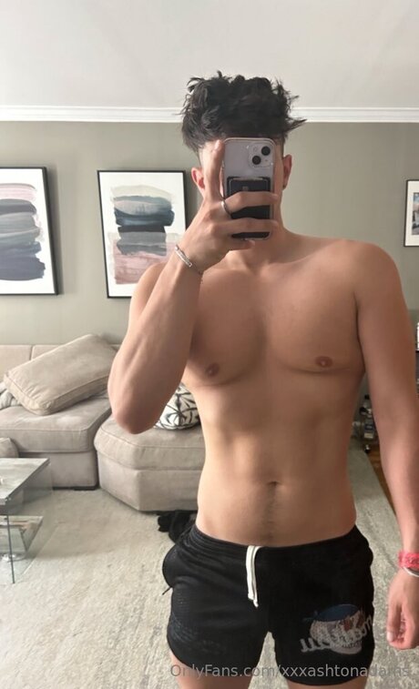 Photo nue de fuite OnlyFans de Ashtonadamsx