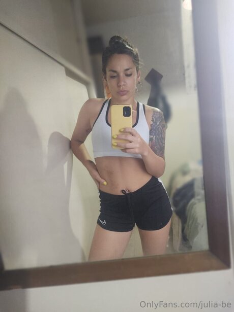 Julia Be